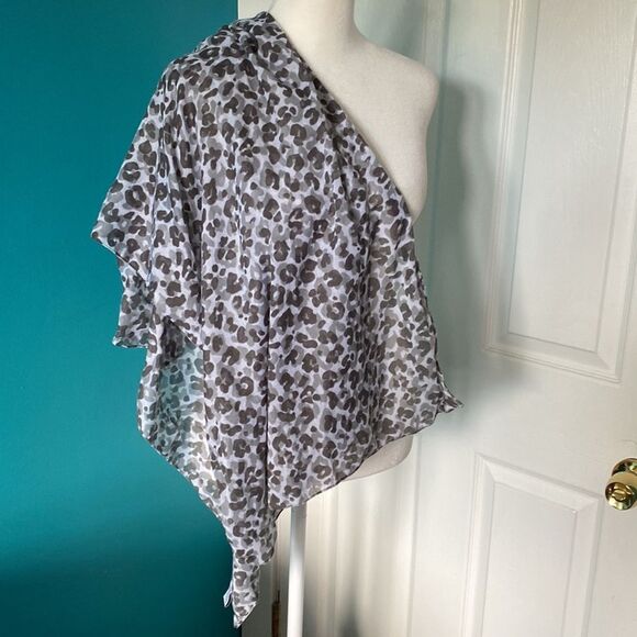 Ann Taylor Loft Gray Animal Print Scarf - Picture 4 of 7